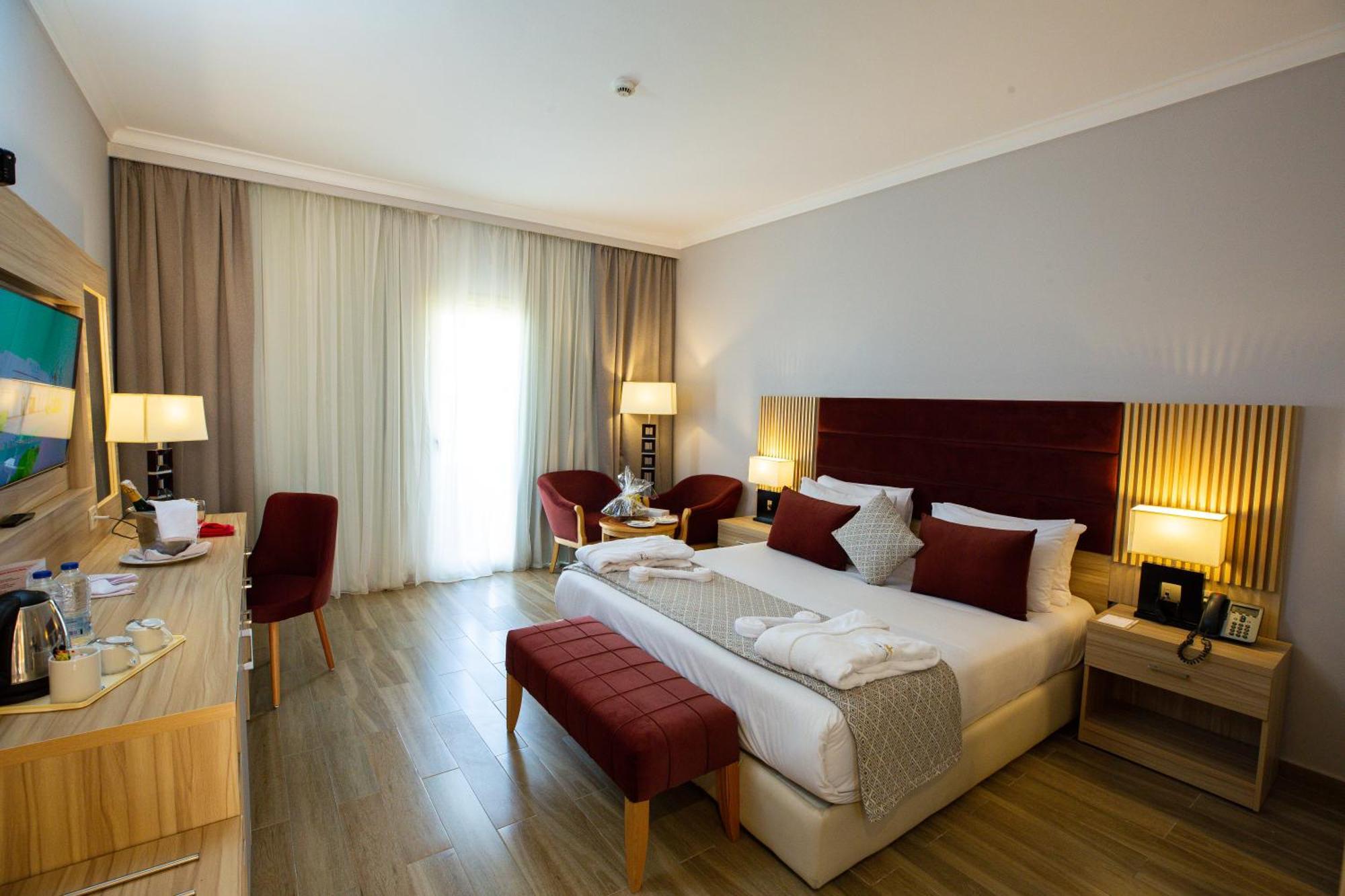 Stella Beach Resort & Spa, Makadi Bay 洪加達 外观 照片